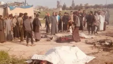 عشرات القتلى والجرحى بانفجار مفخخة في الشحيل، و"قسد" تسلم عددا من عناصر "داعش" للعراق