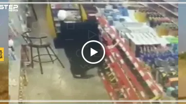 شاهد بالفيديو || شيخ إيراني يسرق بخفة يد علبة "التونا" من سوبرماركت !!!????