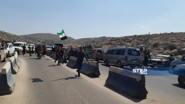 مظاهرات حاشدة على معبر باب الهوى الحدودي مع تركيا (صور)