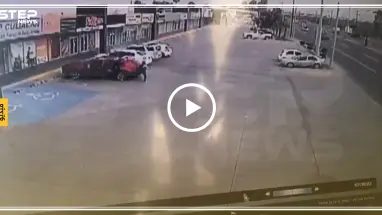 فيديو|| مشهد قاسِ لاغيتال ضابط.. انتقاماً لاعتقاله نجل رئيس عصابة في المكسيك