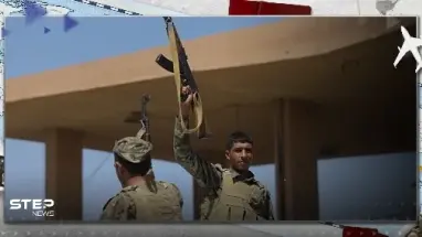 بالفيديو|| وجهاء قبيلة العكيدات يعينون شيخاً جديداً لهم مع استمرار الاشتباكات في ديرالزور السورية