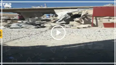 الجيش اللبناني يهدم عشرات الخيم للنازحين السوريين في مخيمات عرسال بحجة المخالفة (فيديو)