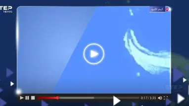شاهد كيف دمرت مقاتلة روسية زورقاً أوكرانياً يسير بسرعة محاولاً الهروب منها في البحر الأسود