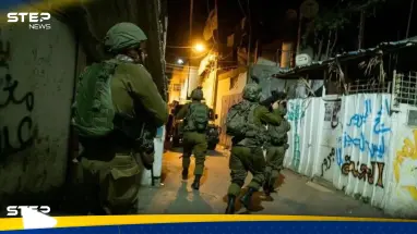 شاهد|| لحظة تفجير الجيش الإسرائيلي لمنزل بالخليل في الضفة الغربية