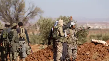 خاص: استياء شعبي لأهالي "العيس" جنوب حلب، بسبب تنقيب "تحرير الشام" عن الآثار!!