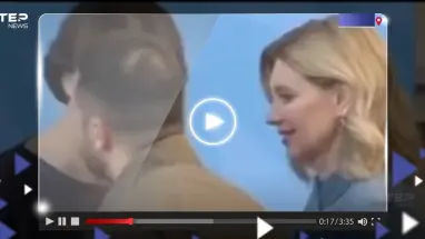 صورة لـ زيلينسكي تشعل مواقع التواصل الاجتماعي.. وفيديو لما فعلته زوجته يثير جدلاً