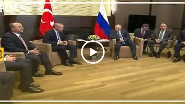 شاهد بالفيديو|| ماذا قال أردوغان لبوتين لحظة وصوله إلى سوتشي لمناقشة عملية "نبع السلام"؟