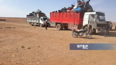 مئات الأشخاص يخرجون من الركبان باتجاه ريف حمص الشرقي