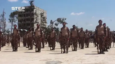 عرض عسكري للشرطة الحرة في مدينة الباب شرق حلب