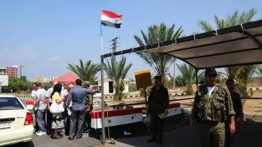 أبرز تُجّار السلاح في درعا "فريسةً" لحواجز اللاذقية، تعرّف على تاريخه !!