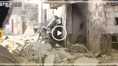 المشاهد الأولى للقصف الجوي على مدينة أريحا مخلفاً قتلى وجرحى بصفوف المدنيين