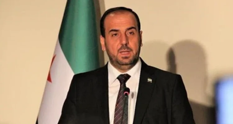 بعد دعوة بيدرسون لخطوة جديدة بشأن سوريا.. رئيس الائتلاف يغرّد بالروسية ويتحدث عن "خطرٍ حقيقي"