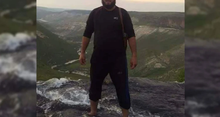 أحد قادة المصالحة في درعا يخرج من سوريا.. ومخابرات النظام تعتقل مترجمًا للروس