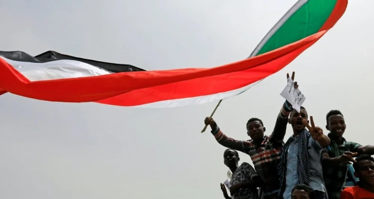 السودان يعلن استعداده للتعاون مع إثيوبيا.. والبرهان يدعو واشنطن للوقوف مع هذه الجهة