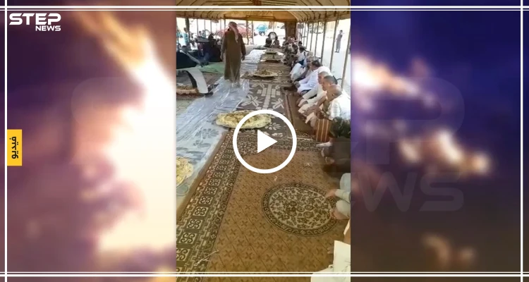 بعد مطالبة أهالي دير الزور بإسقاط النظام السوري شيخ عشيرة يقيم وليمة غداء ضخمة لشبيحته (فيديو)