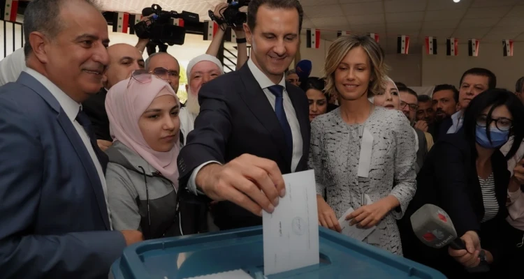 مع بدء الانتخابات السورية.. مسؤول أمريكي يكشف إمكانية التطبيع مع النظام السوري وحظوظ منافسي بشار الأسد بالفوز