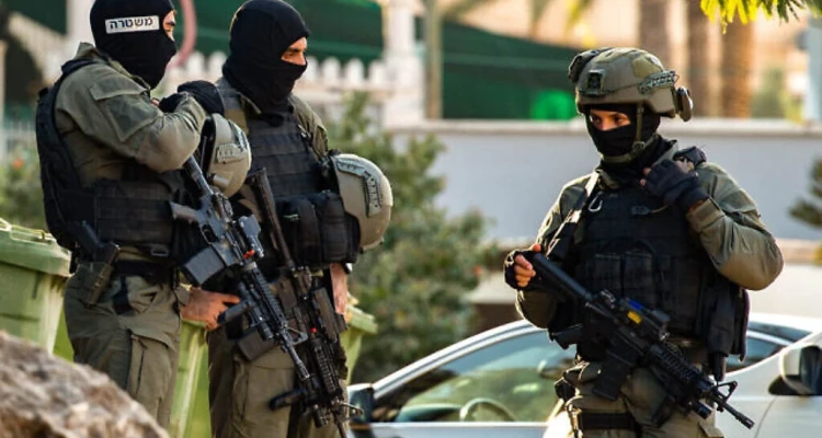 الجيش الإسرائيلي يتحدث عن تحركات مشبوهة شمال قطاع غزة.. وإغلاق ميناء يافا بعد اكتشاف صاروخ في المياه