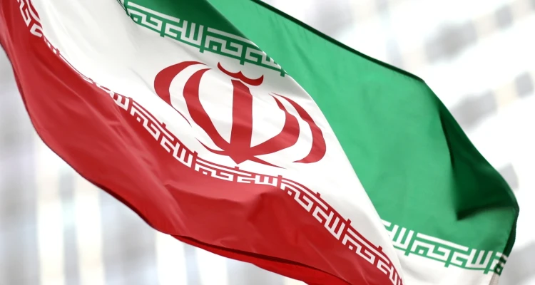 دولة تفرج عن 3.5 مليار دولار من أموال إيران.. وكبير المفاوضين الإيرانيين يطالب واشنطن بضمانات