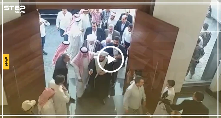 شاهد كيف يمدح مفتي النظام السوري "حسون" في مراسيم تنصيب "فرحان المرسومي" شيخاً