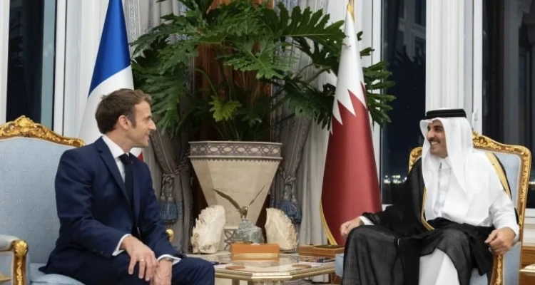 ماكرون يناقش مع أمير قطر قضايا إقليمية ويؤكد ما على الحكومة اللبنانية أن تقوم به