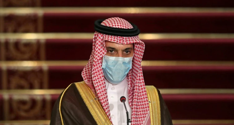وزير الخارجية السعودي يشير لأمرٍ "مُقلق" مرتبط بحزب الله في لبنان