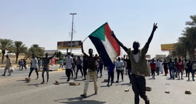 الخارجية السودانية: السفراء الرافضين للانقلاب العسكري ممثلون شرعيون لحكومة البلاد وقرارات البرهان غير شرعية