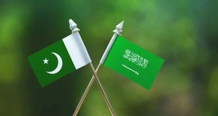 السعودية تعلن دعم باكستان بـ 3 مليارات دولار