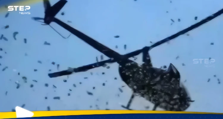 طائرة تلقي آلاف الدولارات على المارة بأمريكا (فيديو)