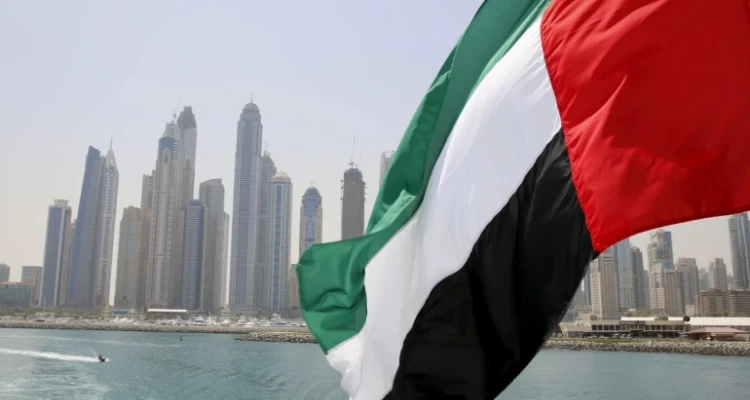 الإمارات توجه رسالة لمواطنيها في دولة خليجية وتحذرهم