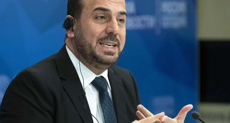 رئيس الائتلاف السوري المعارض يعلق على الاجتماع التشاوري الأول حول سوريا في قطر