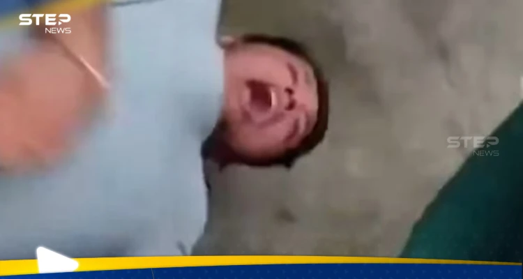 بالفيديو|| نمر ضخم ينقض على سائح حاول أخذ لقطة سيلفي معه