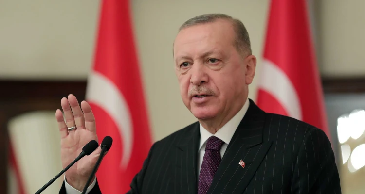 لأوّل مرّة في تاريخها.. أردوغان يكشف تصدير بلاده طائرات مسيرة إلى الاتحاد الأوربي ورئيس دولة أوروبية يشكره