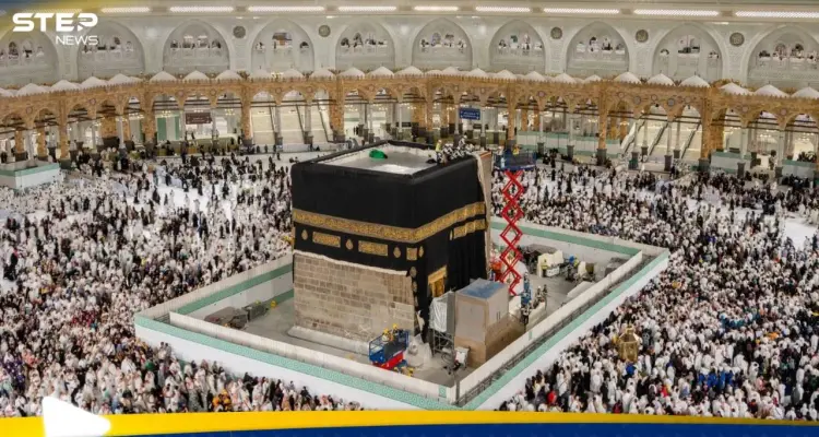 بدء الصيانة الدورية للكعبة المشرفة للحفاظ على مكوناتها المعمارية