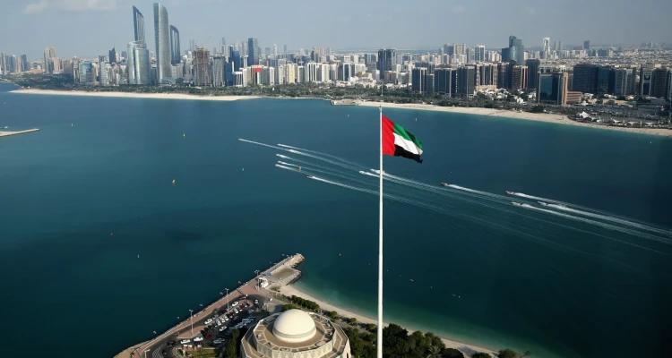 يقر الزواج المدني.. أبو ظبي تُصدر قانوناً ينظّم الأحوال الشخصية لغير المسلمين