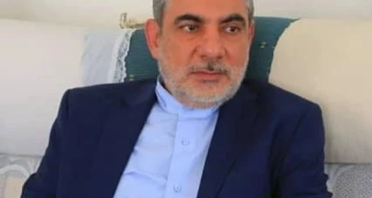 وفاة حسن إيرلو "سفير" إيران لدى الحوثيين باليمن متأثراً بإصابته بكورونا