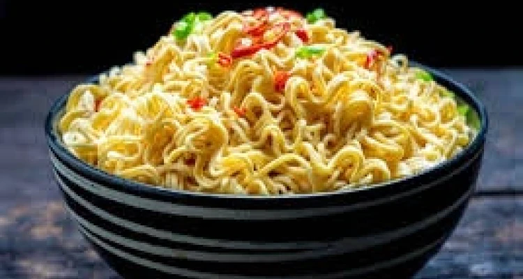 طريقة عمل نودلز بثلاث طرق سريعه وسهلة
