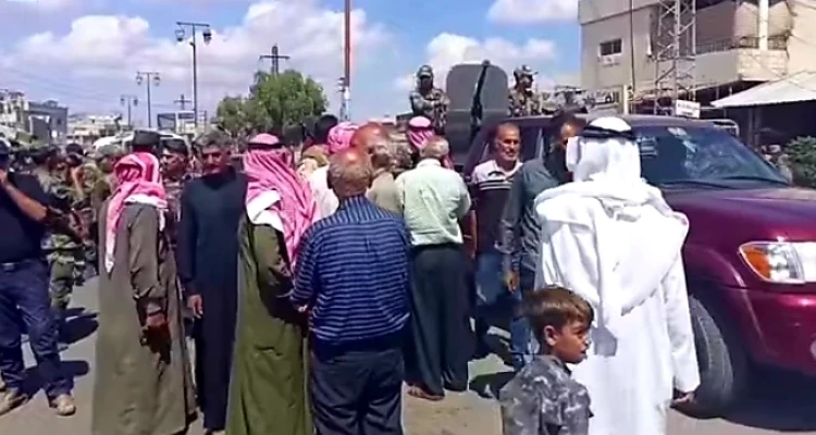 قوات النظام السوري تدخل مدينة طفس غرب درعا لبدء تنفيذ اتفاق جديد (صور)