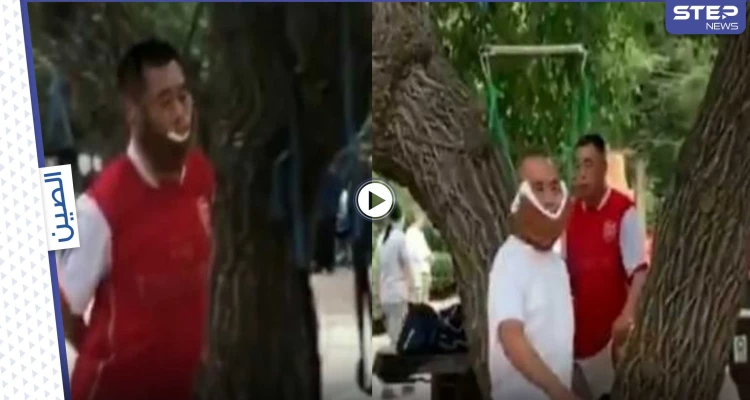 بالفيديو|| صينيون يمارسون طقوساً غريبة تقوم على ربط أعناقهم بجذوع الأشجار.. والسبب