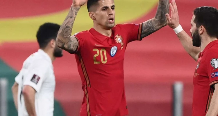 ثاني حالة خطرة في منافسات يورو 2020 ضمن منتخب البرتغال بعد حادثة كريستيان إريكسن