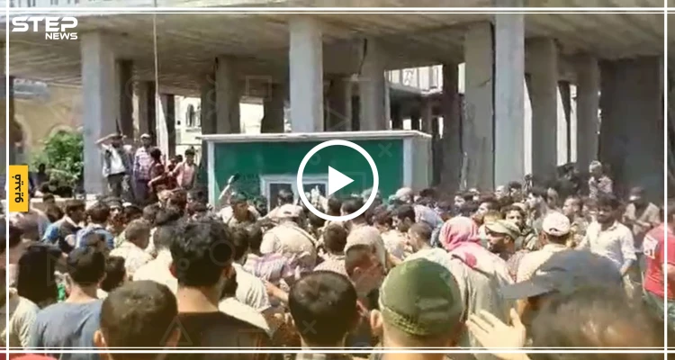 شاهد بالفيديو: شرطة إعزاز تلقي القبض على مشتبهٍ به بعد ضربٍ مبرح