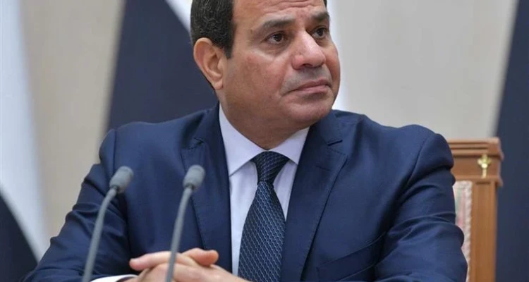 رئيس مصر يمدد حالة الطوارئ في البلاد لـ 3 أشهر.. ومدبولي يصدر قراراً بحظر التجوال بشمال سيناء