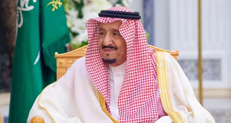 بأمر ملكي .. العاهل السعودي يعفي رئيس الشؤون الخاصة لخادم الحرمين الشريفين من منصبه