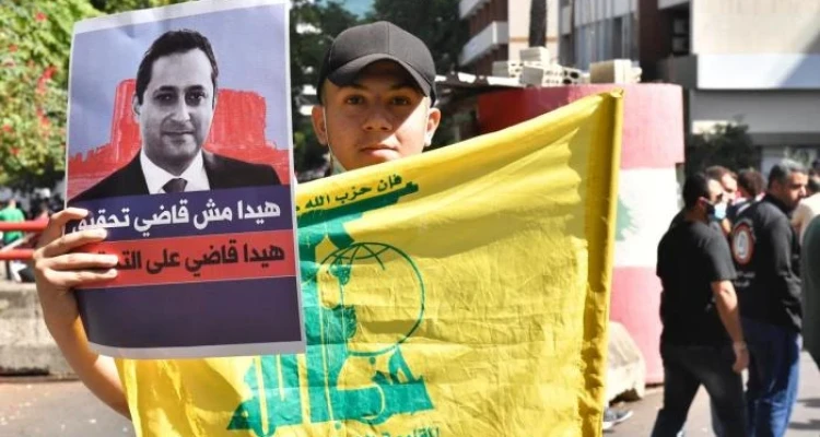 مراقب سياسي يكشف خطط خطيرة لـ "حزب الله" مع عودة القاضي بيطار إلى التحقيق