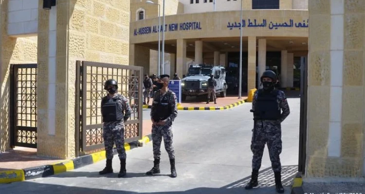 الخصاونة يحمّل الحكومة المسؤولية السياسية لأحداث مشفى السلط الجديد.. ووزير الصحة المكلّف يكشف عدد الضحايا الكلي