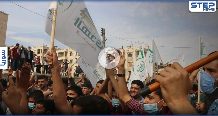 خروج مظاهرة من مسجد شعيب بحي مساكن الضباط بمدينة إدلب استنكاراً لنشر الرسوم المسيئة للرسول محمد