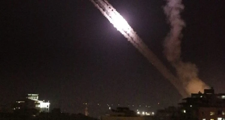 تقرير استخباراتي إسرائيلي يكشف استخدام صواريخ بحرية خلال الهجوم الأخير، فماذا استهدف!!