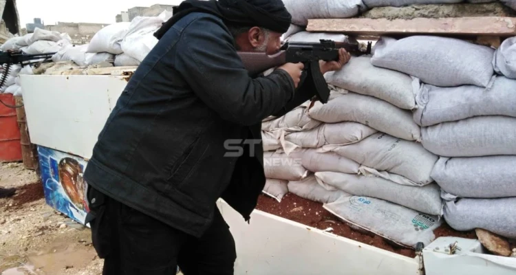جانب من رباط قوات المعارضة في جبهة تادف قرب مدينة الباب شرق حلب