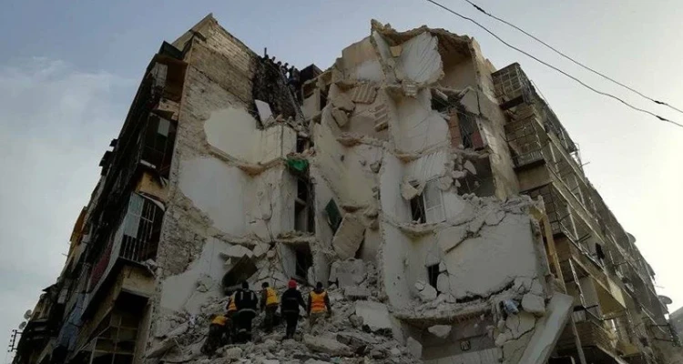 انهيار مبنى آخر وسط حلب يوقع قتلى من عائلة واحدة، والتفاصيل