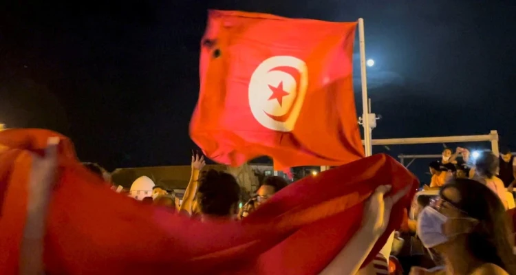 الاتحاد الأوروبي يوجه نصائح للتونسيين وسعيد يرد على اتهام "الانقلاب"