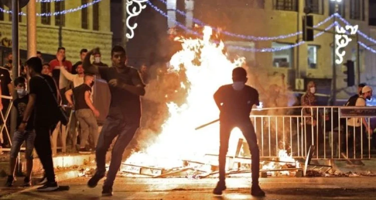 أول تصريحين مؤيدين لإسرائيل بالقدس.. والجيش الإسرائيلي يعلن استهداف موقعين عسكريين لحماس بغزة